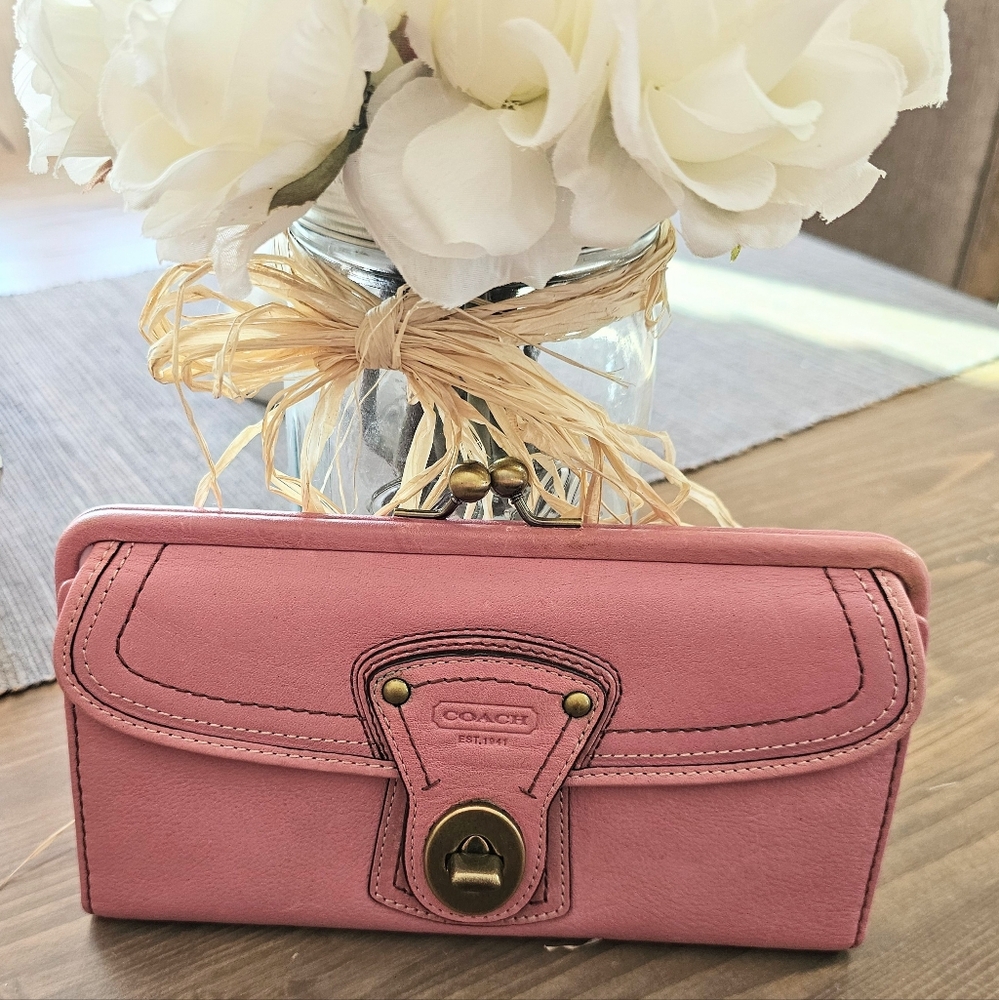 Coach Gigi Kisslock Framed Wallet French Purse